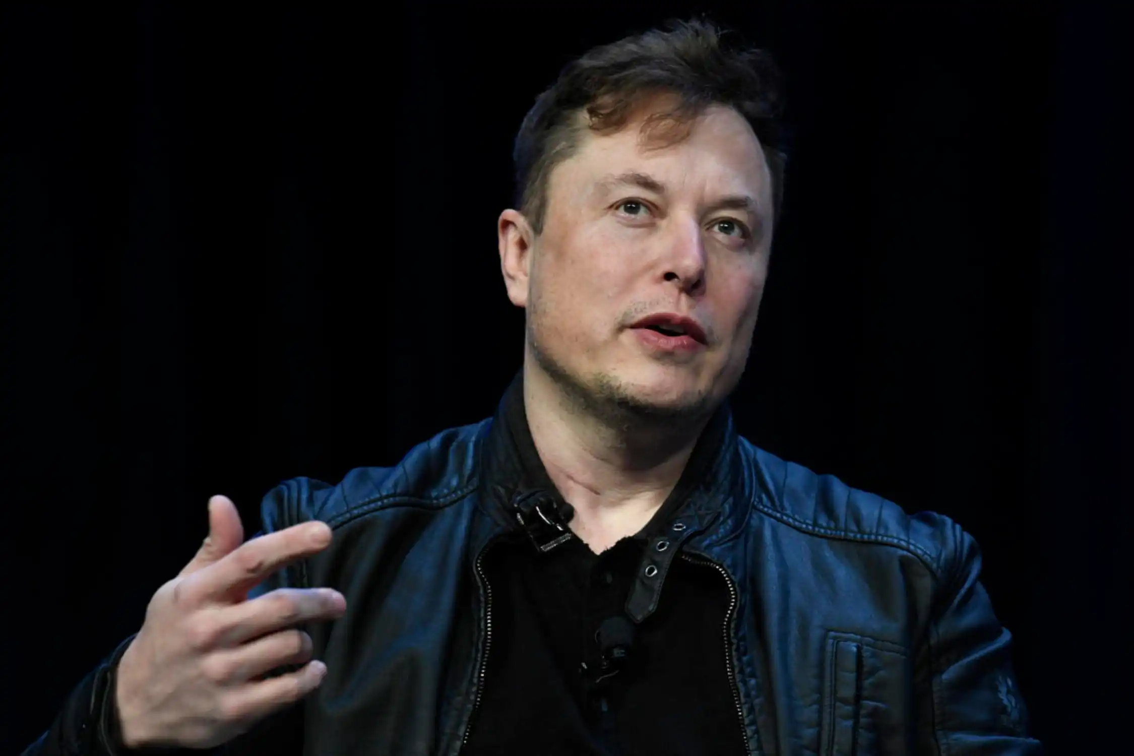 Estados Unidos pone el freno al plan de Elon Musk y Neuralink para probar chips en cerebros humanos