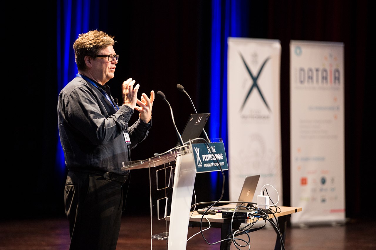 Beyond LLMs: LeCun’s Approach to Intelligent AI Systems
